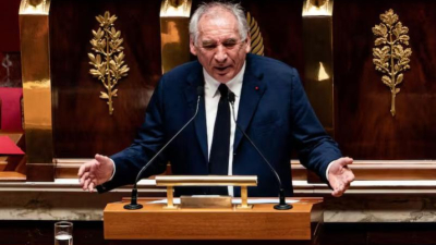 Macron deberá buscar a su cuarto primer ministro en un año