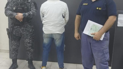 Intentaba cambiar cheques falsos por dinero en efectivo: quedó detenido