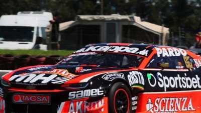 En el duelo de grandes: Canapino le ganó a Rossi con una gran maniobra