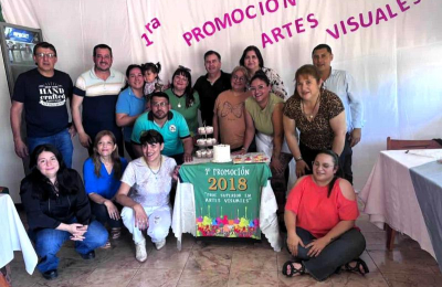 Reencuentro de la primera promoción de artes visuales en Las Garcitas