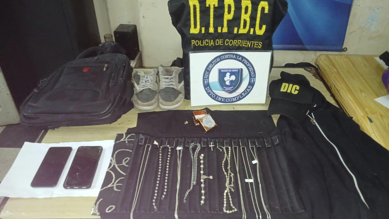 Detuvieron en Corrientes a una mujer que robó más de 5 millones en joyas en Resistencia