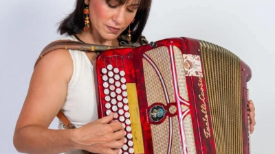Noemí Maizares: "Si todos escuchamos lo mismo, la música no crece"