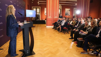 Karina Milei recibió a los diputados electos de LLA y les pidió "compromiso"