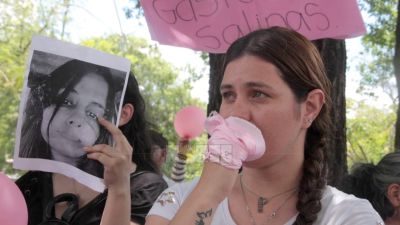 Agónica espera de un pueblo que pide justicia por el crimen de Cecilia Strzyzowski