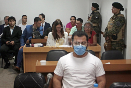 Cesar audiencia.jpg