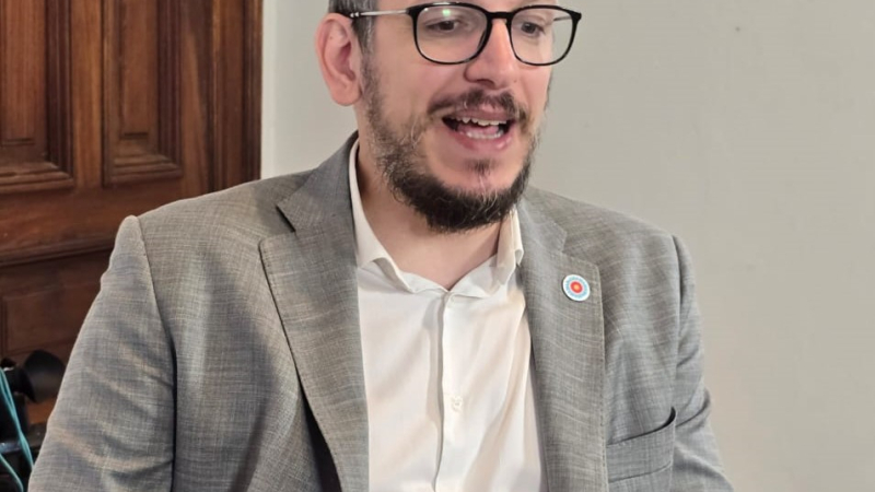 Juan Cuattromo: "No vamos a vivir sólo del superávit fiscal"