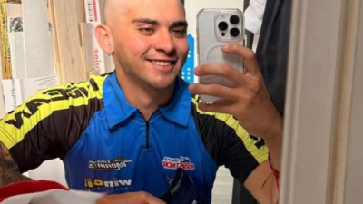 Carabajal se sentó en la butaca del Mustang y aceleró a fondo