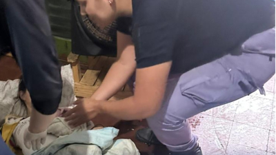 Dio a luz en su casa y con ayuda de policías