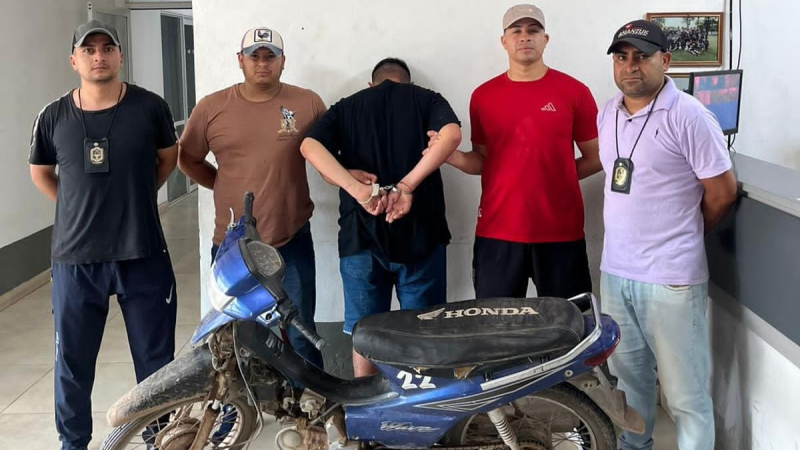 Detienen a un joven por exhibicionismo y por darle nalgadas a una menor