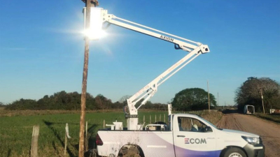 Ecom Chaco reparó el tendido fibra óptica dañado en el interior
