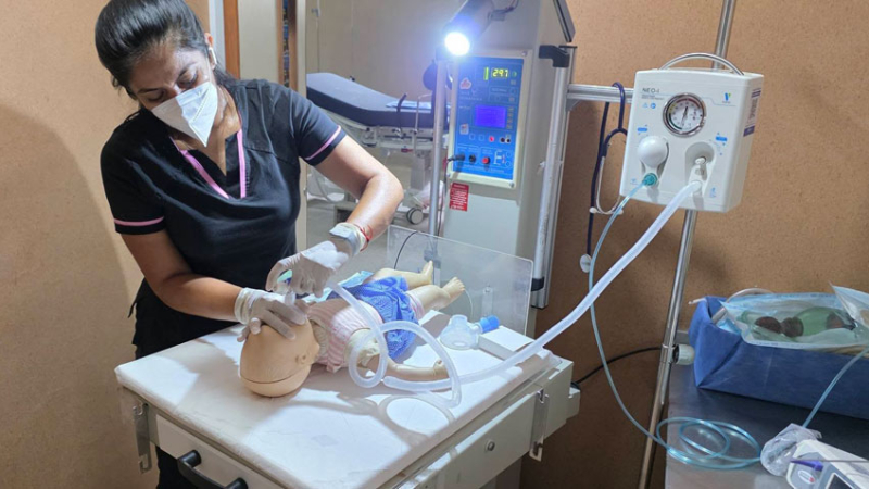 El Hospital Distrital de Las Lomitas fortalece la atención neonatal