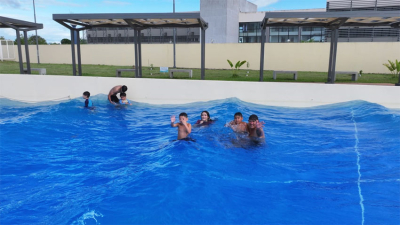 Después de las lluvias, volvió el sol y las familias disfrutaron en el Parque Acuático