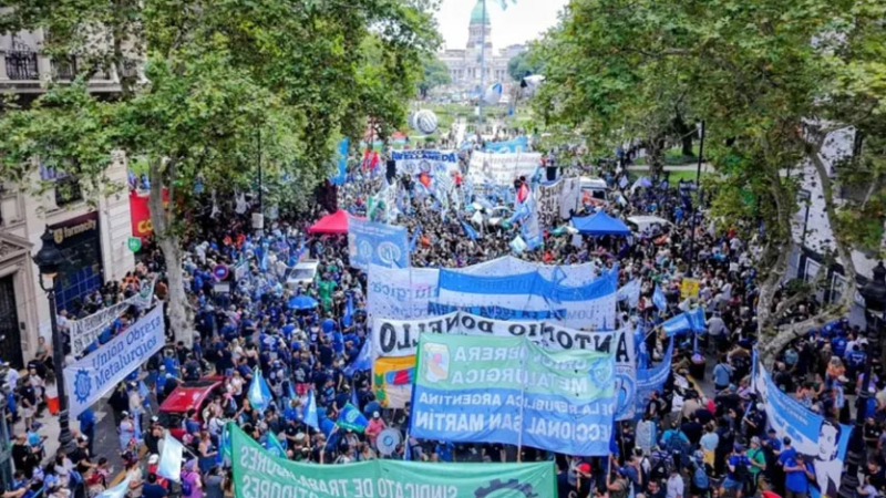 La reforma laboral redefine el derecho de huelga y amplía los servicios esenciales
