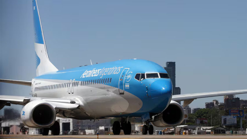 La guerra altera las rutas y eleva los costos de los pasajes a nivel global