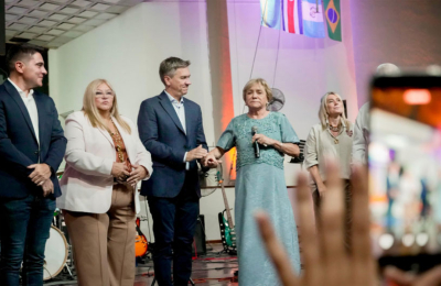 Zdero entregó escritura de propiedad a la Iglesia de Jesucristo de Resistencia