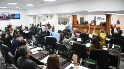 Dudik, el primer convocado en un abril marcado por las interpelaciones
