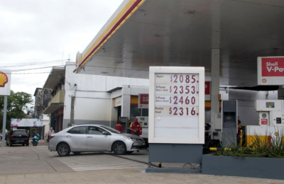 Combustibles: advierten que la baja del petróleo no se reflejará en los surtidores