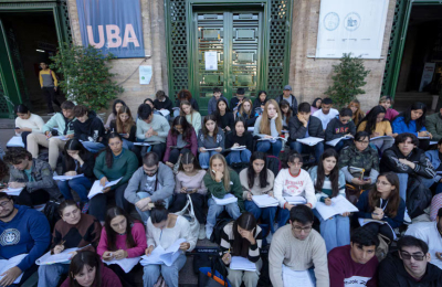 El gobierno decide si acata hoy el financiamiento universitario