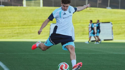 En qué consiste el tratamiento que recibe Julián Álvarez