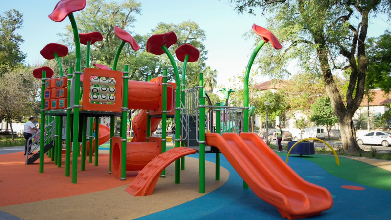Más moderna, accesible y segura: reabrió la Plaza 9 de Julio
