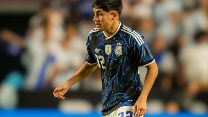 Tomás Aranda debutó en la selección y superó una marca de Maradona y Messi
