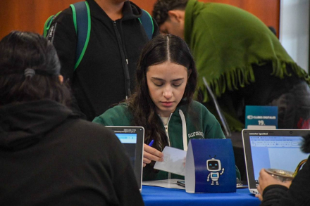 Se realizó un encuentro en el Polo en el marco del concurso “Solve for Tomorrow” (5)