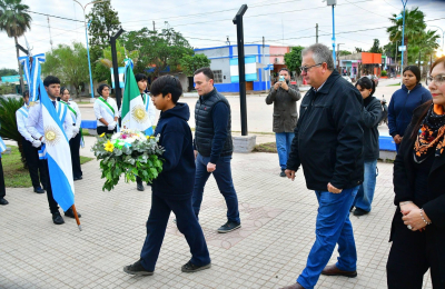 Homenaje al general Güemes en Castelli