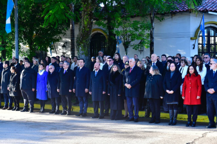 ACTO MASTIL 3