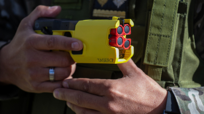 Advirtieron sobre riesgos de las pistolas taser y cuestionaron su incorporación a la Policía del Chaco