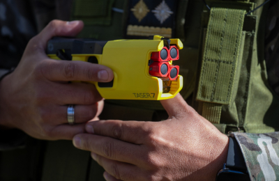 Advirtieron sobre riesgos de las pistolas taser y cuestionaron su incorporación a la Policía del Chaco