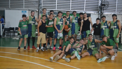 Hindú pegó primero en el clásico y quedó a un paso de la final
