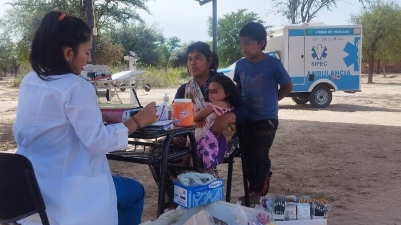 El centro de salud de Lote 8 trabajó en la comunidad El Palmarcito II