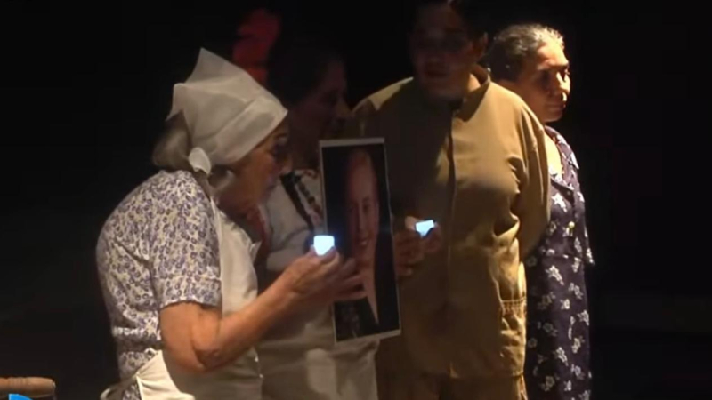 A 74 años del paso a la inmortalidad de Evita, la Subsecretaría de Cultura realizó la gala homenaje "Eva de pie"