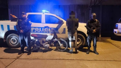 La Policía demoró a casi 400 personas y motocicletas
