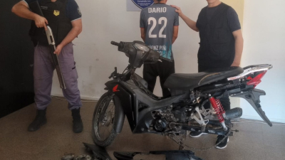 Lo buscaban como desaparecido pero había robado una moto