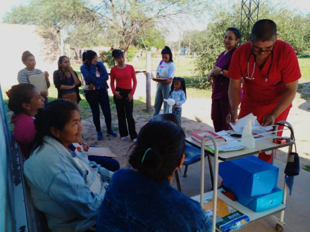 Servicios de salud en la colonia San Carlos (2)