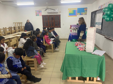 Charla Escuela Rural 422 -Htal Ibarreta- (3)