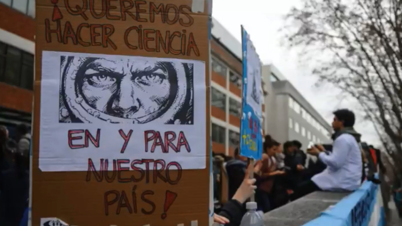 Científicos realizaron una jornada federal de protesta