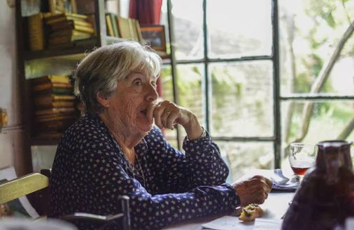 Circe Maia es premio poesía Pablo Neruda