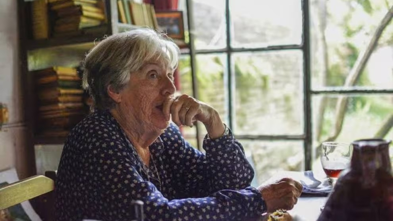 Circe Maia es premio poesía Pablo Neruda