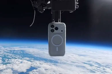 Un celular fue lanzado desde la estratósfera y no se dañó por su funda