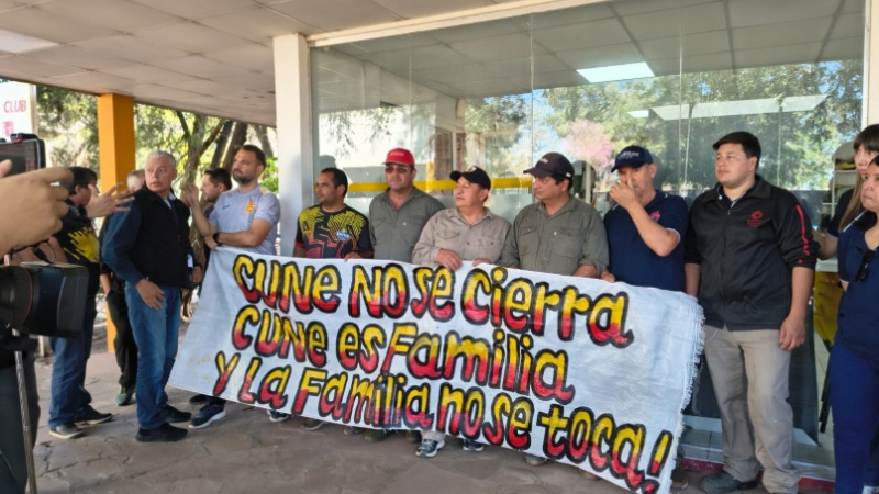 Trabajadores del CUNE reclaman diálogo con las autoridades de la UNNE