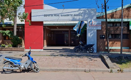 Denuncian que una alumna llevó a su casa comida de la escuela con un gusano