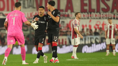 River cayó ante Huracán y no pudo meterse en zona de clasificación