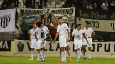 For Ever se quedó mucho y Defensores de Belgrano llegó al empate