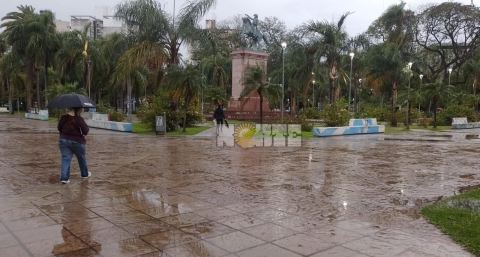 Tormentas fuertes ponen en alerta al Chaco por lluvias intensas, ráfagas y posible caída de granizo