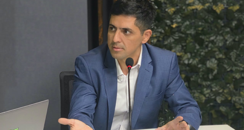 "Tu problema es la falta de relaciones sexuales", uno de los comentarios del ginecólogo a la denunciante