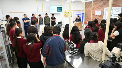 La ciencia llegó a las aulas rurales del Chaco de la mano de la UNNE