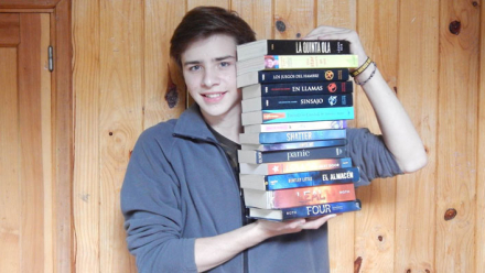 BOOKTUBER.jpg