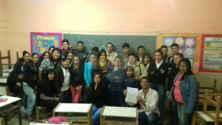 abrazo solidario.jpg